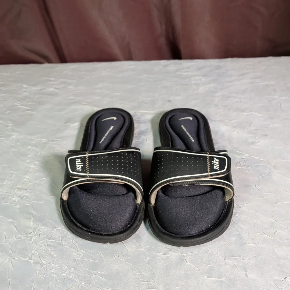 Nike Womens Comfort Footbed Slide Sandals Womens Size 8 Black White Athleisure